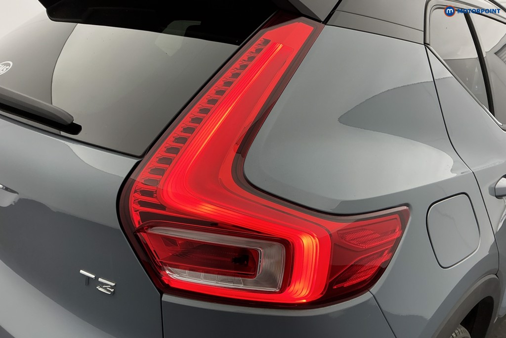 Volvo Xc40 R Design Manual Petrol SUV - Stock Number (1599146) - 35th supplementary image