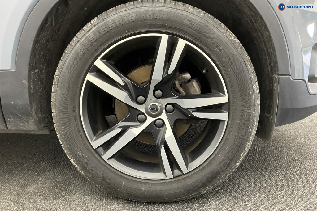 Volvo Xc40 R Design Manual Petrol SUV - Stock Number (1599146) - 40th supplementary image