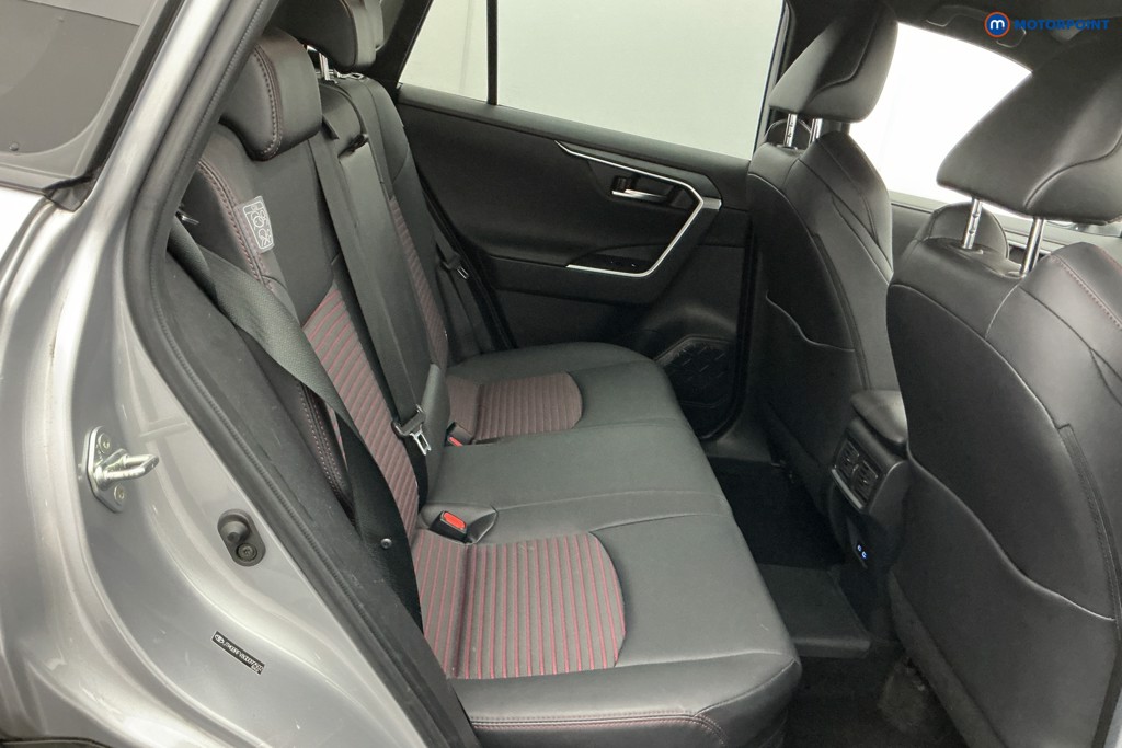 Toyota Rav4 Dynamic Automatic Petrol Plug-In Hybrid SUV - Stock Number (1594074) - 5th supplementary image
