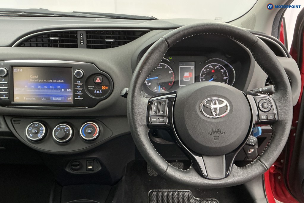 Toyota Yaris Icon Manual Petrol Hatchback - Stock Number (1596501) - 1st supplementary image