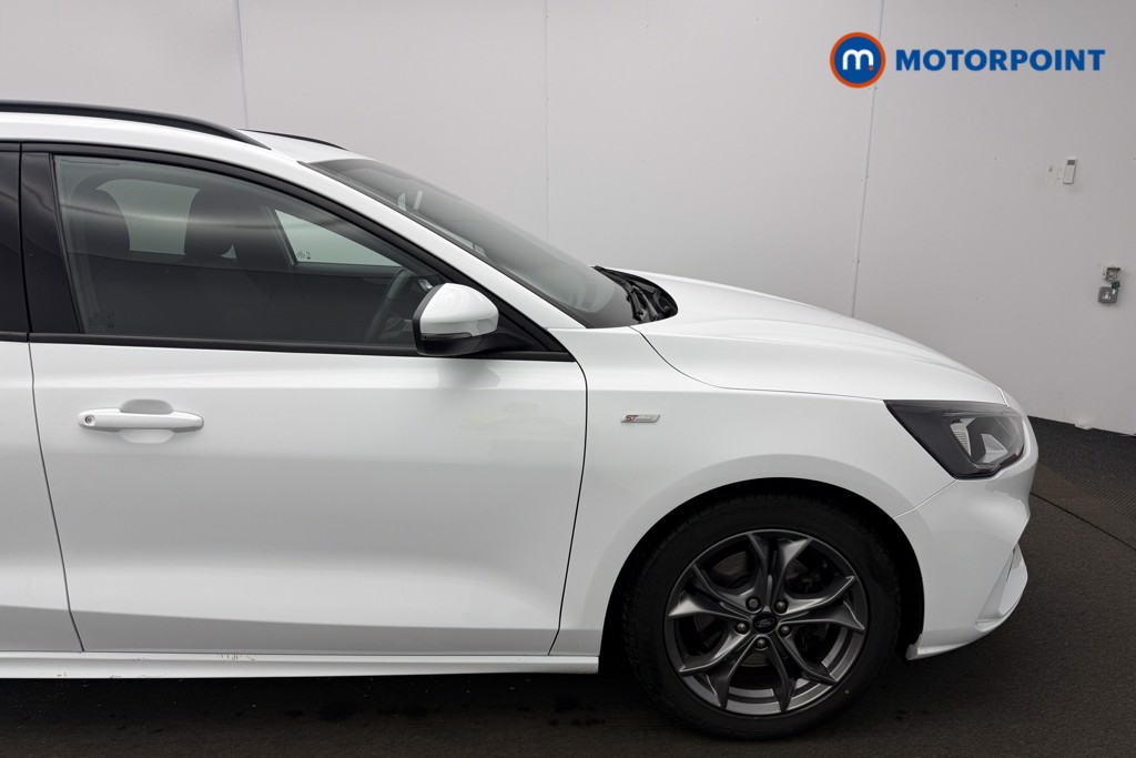 Ford Focus St-Line Manual Diesel Estate - Stock Number (1598716) - 9th supplementary image