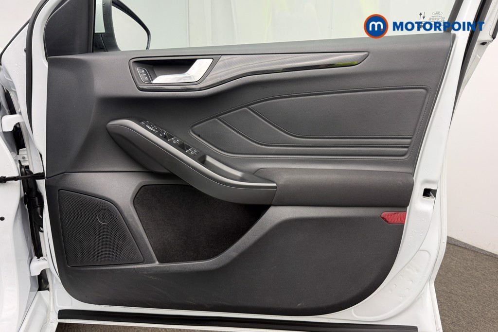 Ford Focus St-Line Manual Diesel Estate - Stock Number (1598716) - 34th supplementary image