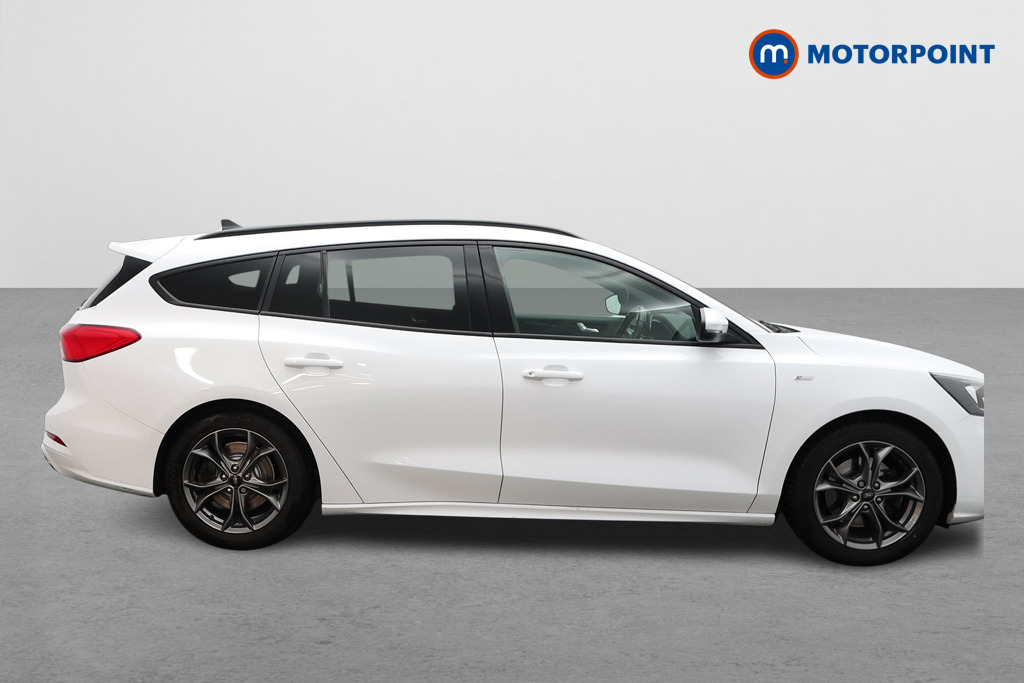 Ford Focus St-Line Manual Diesel Estate - Stock Number (1598716) - Drivers side
