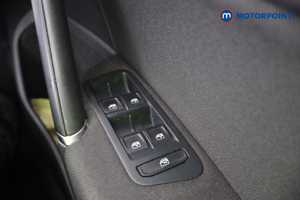 Volkswagen Golf Match Edition Manual Petrol Hatchback - Stock Number (1599715) - 12th supplementary image