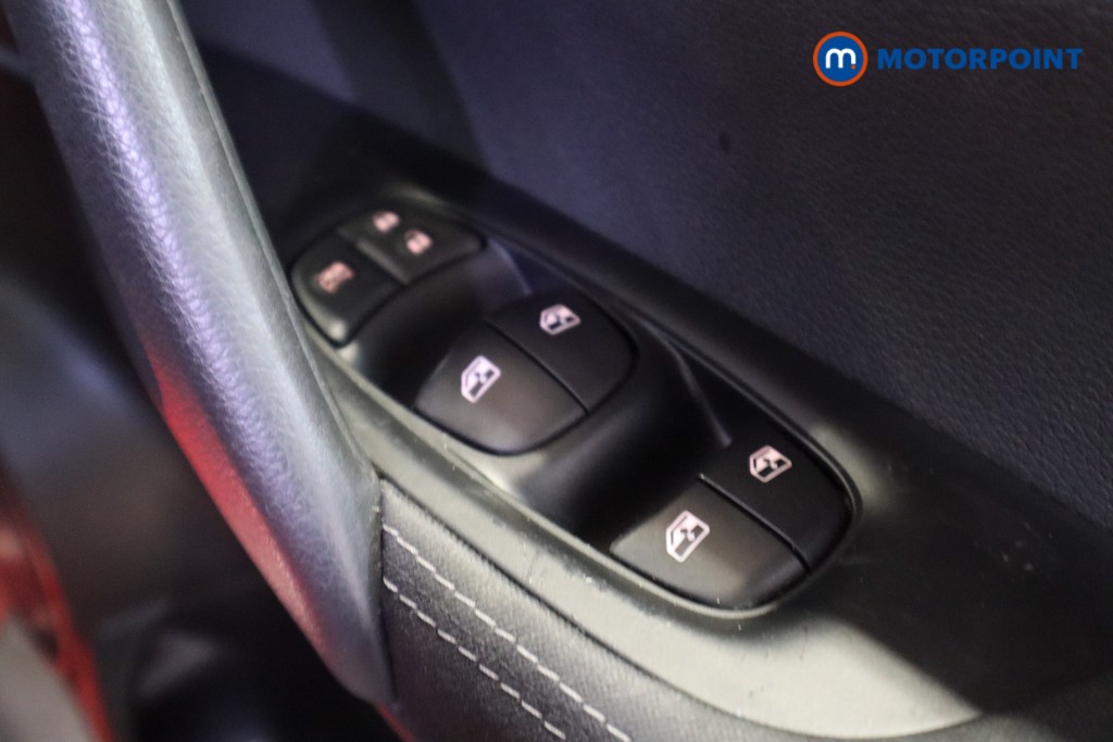 Nissan Qashqai N-Connecta Automatic Petrol SUV - Stock Number (1600478) - 13th supplementary image