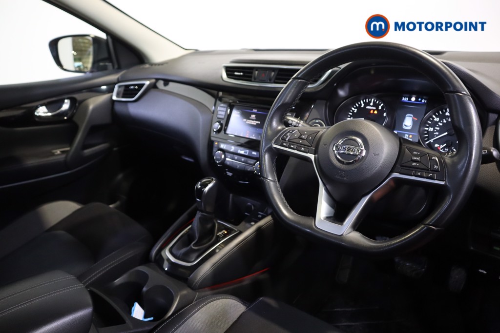 Nissan Qashqai N-Connecta Automatic Petrol SUV - Stock Number (1600478) - 1st supplementary image