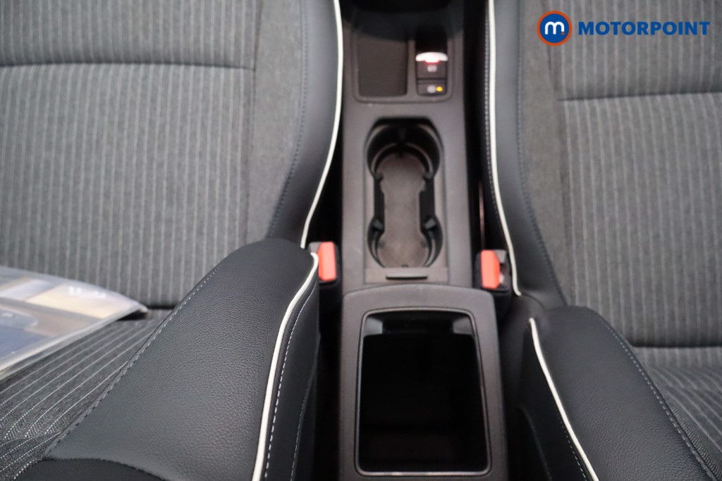 Renault Clio Techno Manual Petrol Hatchback - Stock Number (1601478) - 11th supplementary image