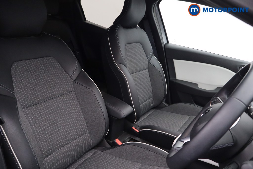 Renault Clio Techno Manual Petrol Hatchback - Stock Number (1601478) - 14th supplementary image