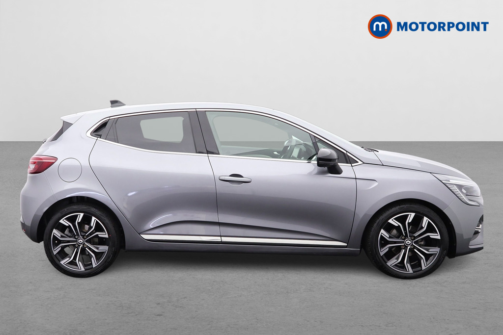 Renault Clio Techno Manual Petrol Hatchback - Stock Number (1601478) - Drivers side