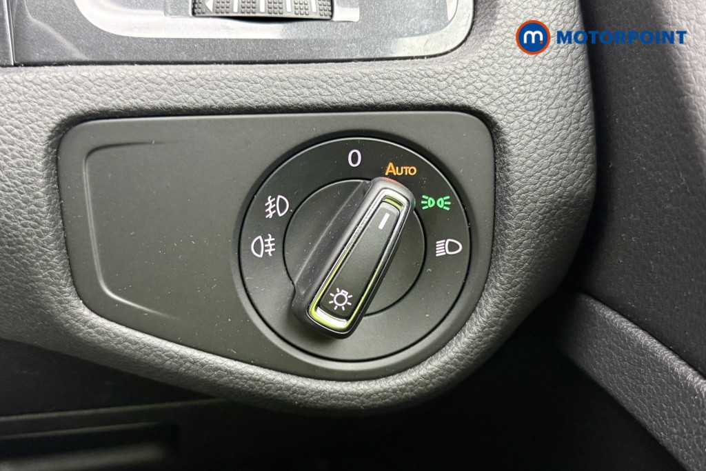 Volkswagen Golf Match Manual Petrol Hatchback - Stock Number (1601598) - 32nd supplementary image