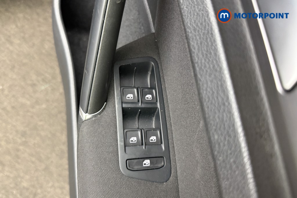 Volkswagen Golf Match Manual Petrol Hatchback - Stock Number (1601598) - 35th supplementary image