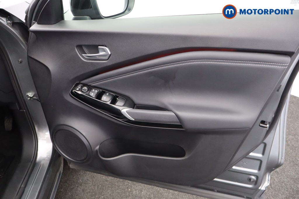 Nissan Juke Tekna Automatic Petrol SUV - Stock Number (1602337) - 13th supplementary image