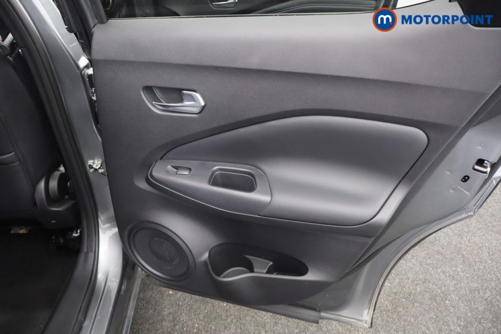 Nissan Juke Tekna Automatic Petrol SUV - Stock Number (1602337) - 18th supplementary image