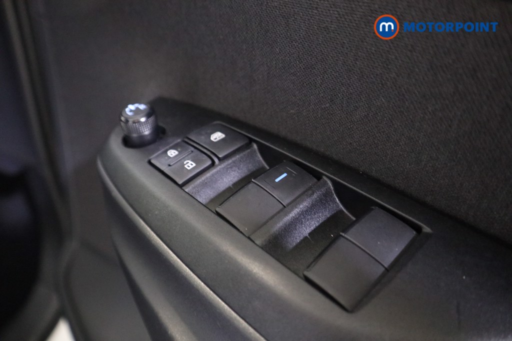 Toyota Yaris Cross Design Automatic Petrol-Electric Hybrid Estate - Stock Number (1603602) - 12th supplementary image