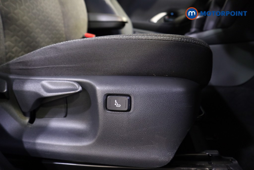 Toyota Yaris Cross Design Automatic Petrol-Electric Hybrid Estate - Stock Number (1603602) - 13th supplementary image