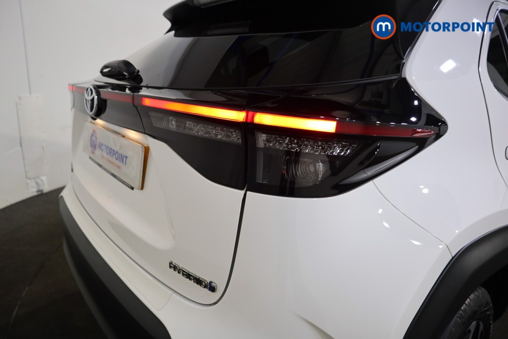 Toyota Yaris Cross Design Automatic Petrol-Electric Hybrid Estate - Stock Number (1603602) - 25th supplementary image