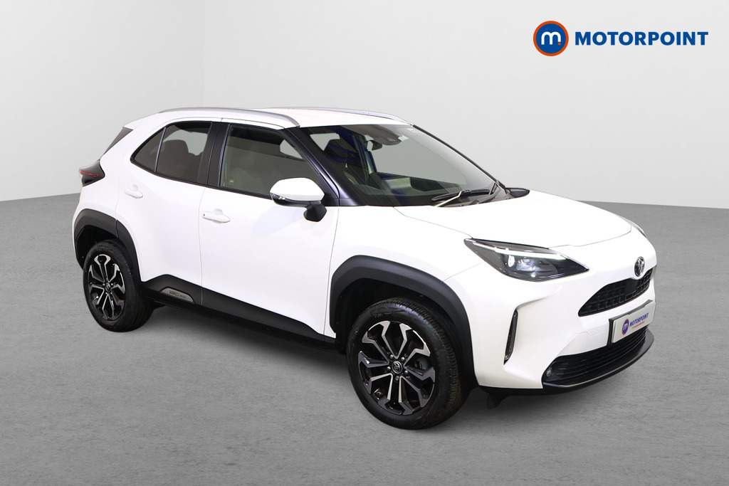 Toyota Yaris Cross Design Automatic Petrol-Electric Hybrid Estate - Stock Number (1603602) - Drivers side front corner