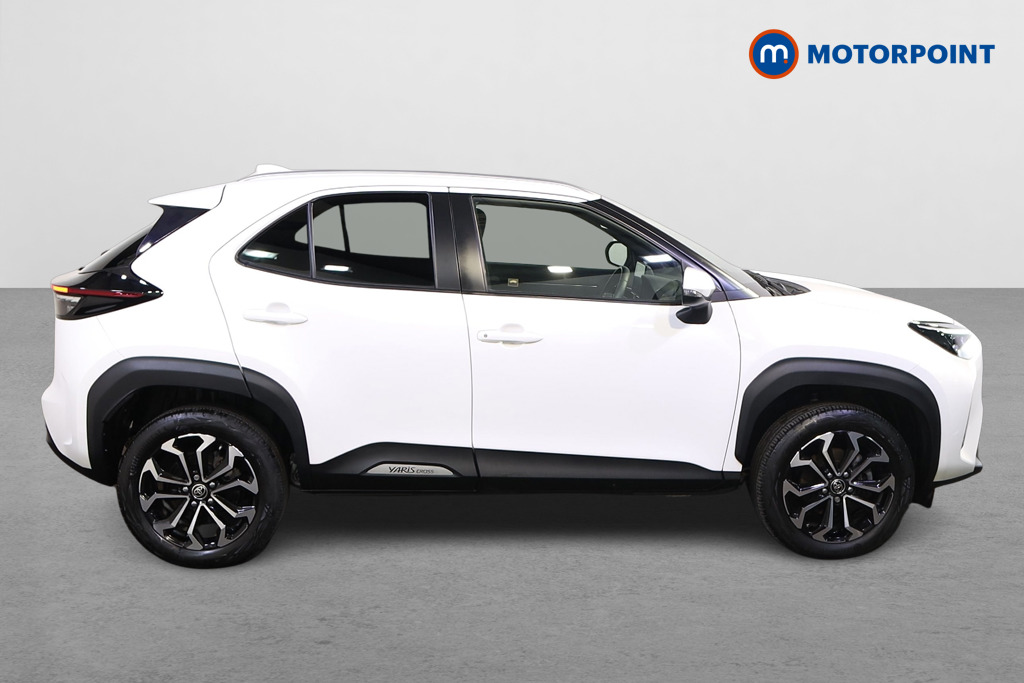 Toyota Yaris Cross Design Automatic Petrol-Electric Hybrid Estate - Stock Number (1603602) - Drivers side