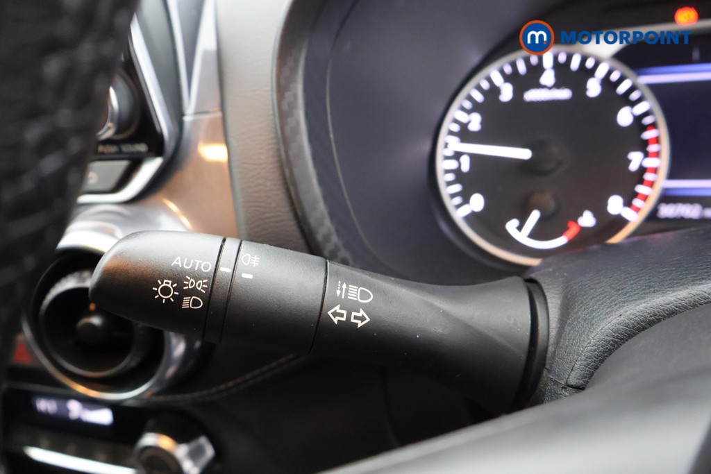 Nissan Juke N-Connecta Manual Petrol SUV - Stock Number (1604099) - 5th supplementary image