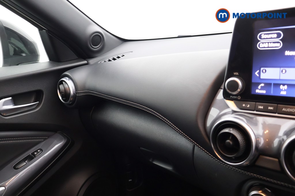 Nissan Juke N-Connecta Manual Petrol SUV - Stock Number (1604099) - 11th supplementary image
