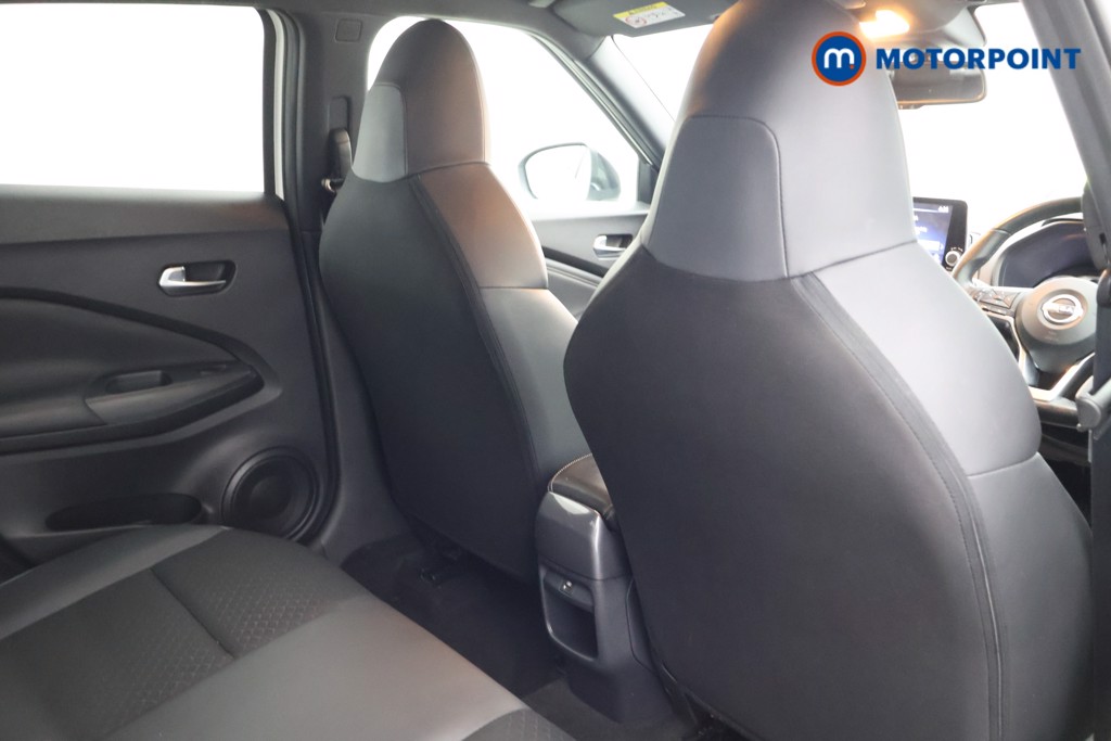 Nissan Juke N-Connecta Manual Petrol SUV - Stock Number (1604099) - 17th supplementary image