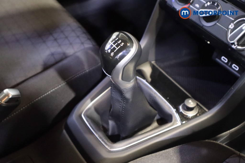 Volkswagen T-Cross SE Manual Petrol SUV - Stock Number (1604266) - 5th supplementary image