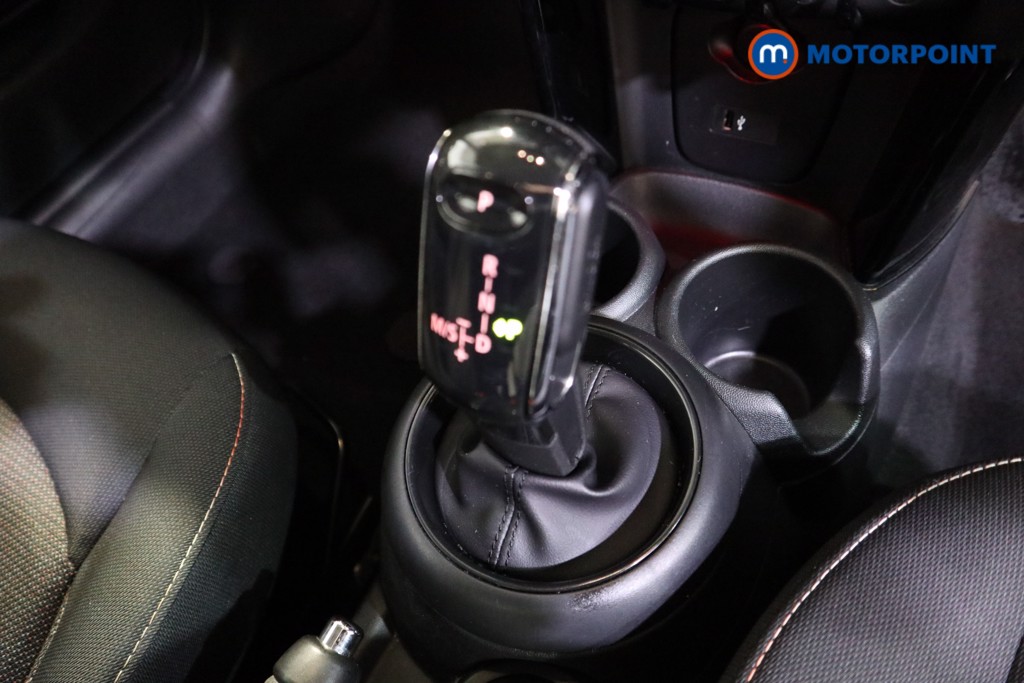 Mini Hatchback Cooper Classic Automatic Petrol Hatchback - Stock Number (1604291) - 9th supplementary image