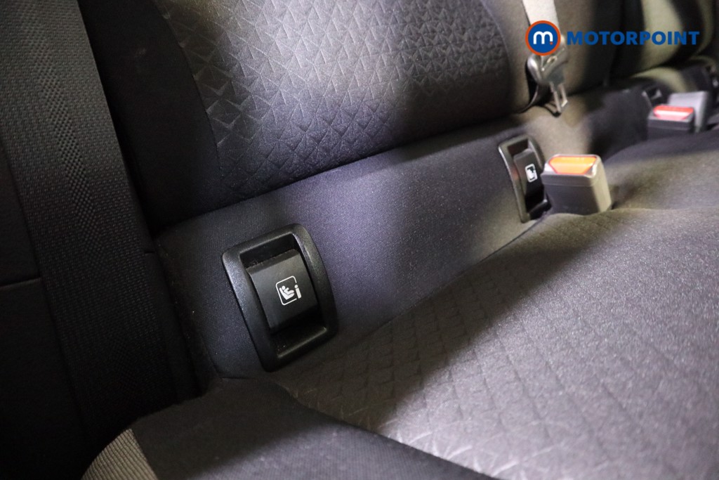 Nissan Juke N-Connecta Automatic Petrol SUV - Stock Number (1604580) - 15th supplementary image