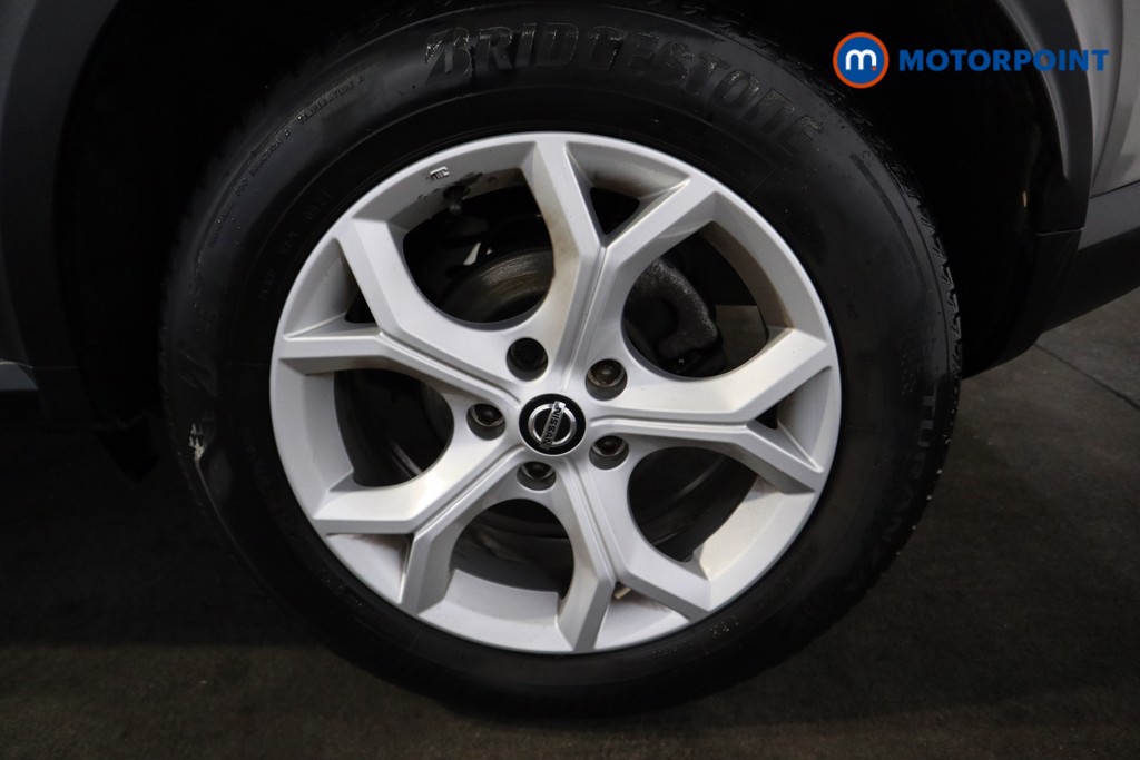 Nissan Juke N-Connecta Automatic Petrol SUV - Stock Number (1604580) - 22nd supplementary image