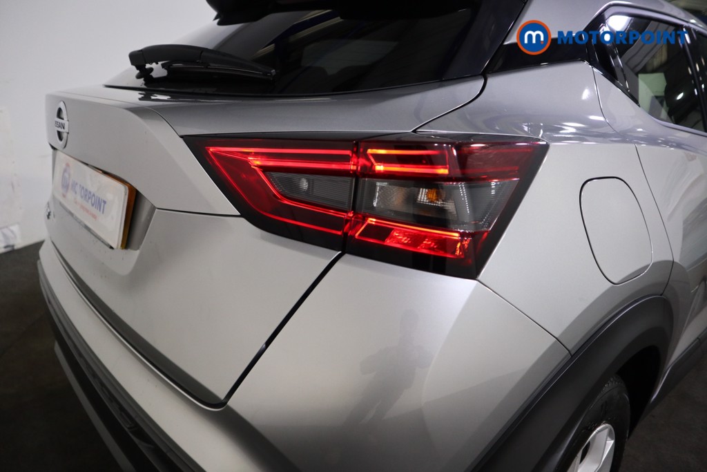 Nissan Juke N-Connecta Automatic Petrol SUV - Stock Number (1604580) - 26th supplementary image