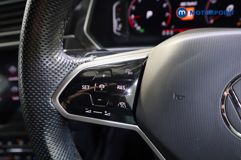 Volkswagen Tiguan R-Line Automatic Petrol SUV - Stock Number (1604648) - 3rd supplementary image