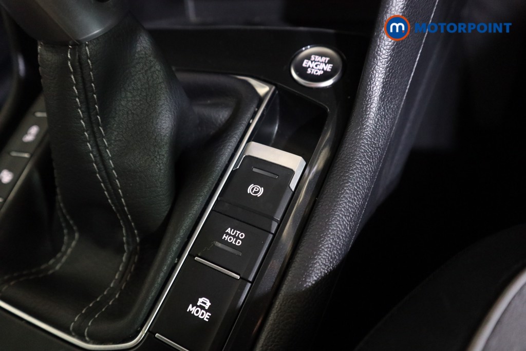 Volkswagen Tiguan R-Line Automatic Petrol SUV - Stock Number (1604648) - 11th supplementary image