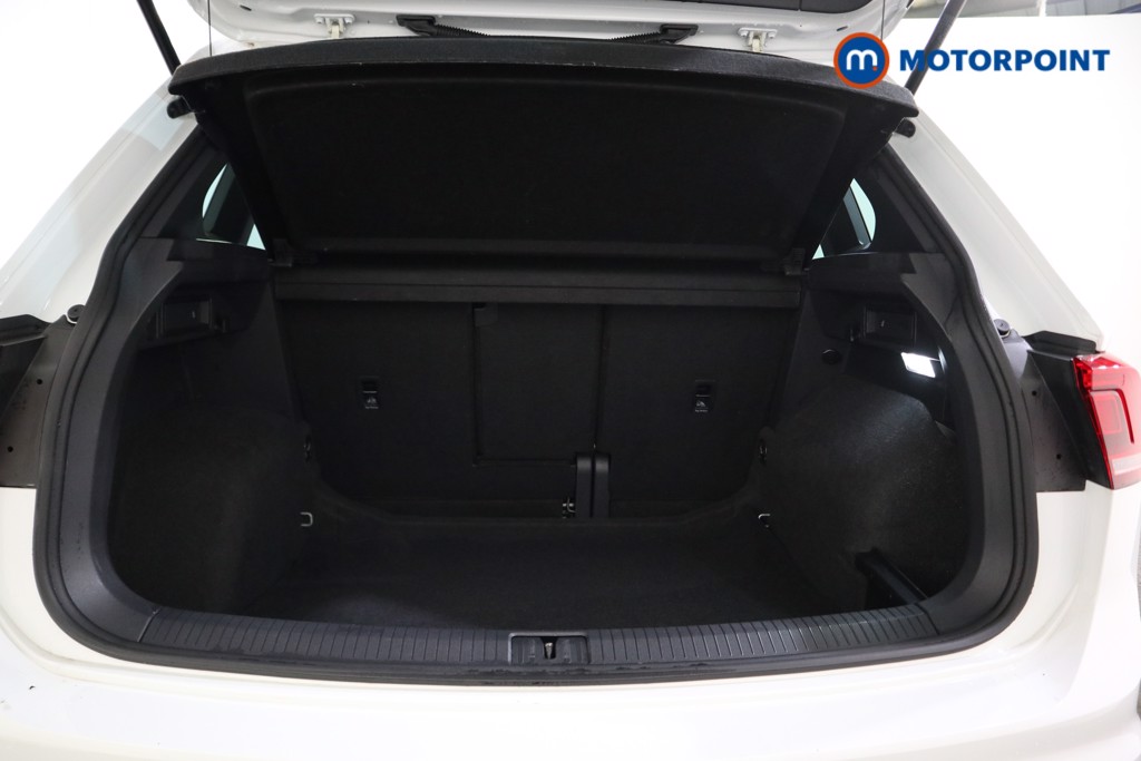 Volkswagen Tiguan R-Line Automatic Petrol SUV - Stock Number (1604648) - 23rd supplementary image