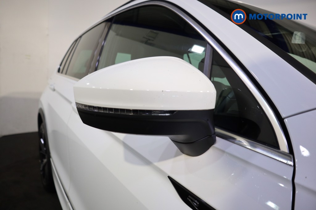 Volkswagen Tiguan R-Line Automatic Petrol SUV - Stock Number (1604648) - 33rd supplementary image
