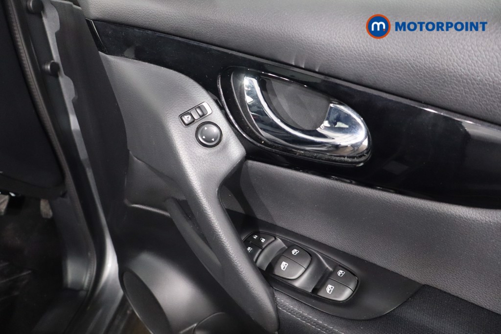 Nissan Qashqai Acenta Premium Automatic Petrol SUV - Stock Number (1605068) - 20th supplementary image