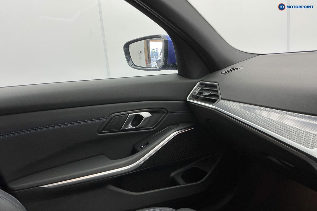 BMW 3 Series M Sport Automatic Petrol Saloon - Stock Number (1605163) - 21st supplementary image