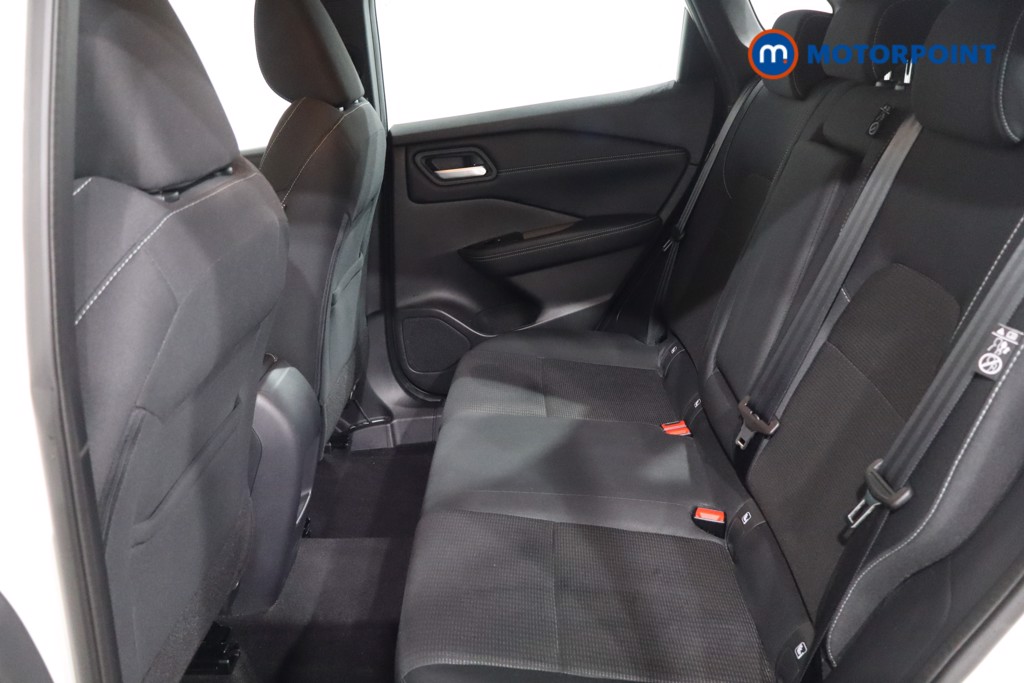 Nissan Qashqai Acenta Premium Automatic Petrol SUV - Stock Number (1605360) - 5th supplementary image