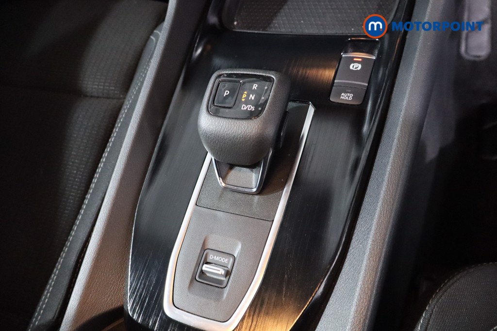 Nissan Qashqai Acenta Premium Automatic Petrol SUV - Stock Number (1605360) - 19th supplementary image