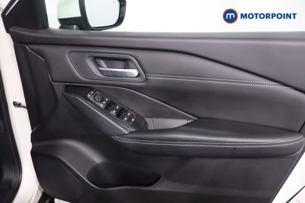 Nissan Qashqai Acenta Premium Automatic Petrol SUV - Stock Number (1605360) - 24th supplementary image