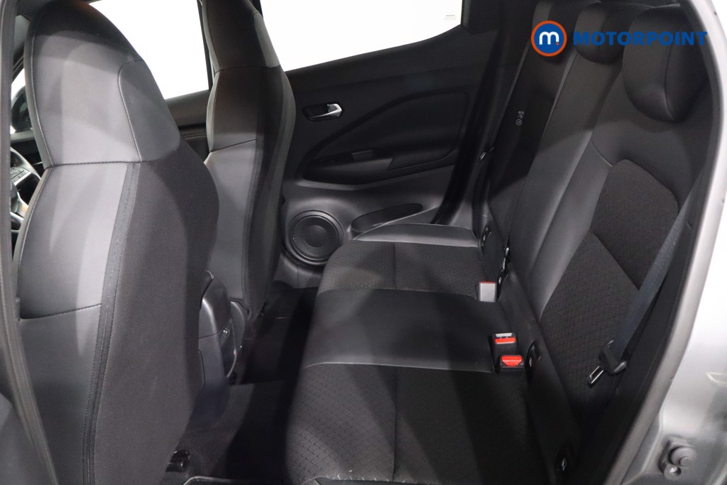 Nissan Juke N-Connecta Automatic Petrol SUV - Stock Number (1605436) - 5th supplementary image