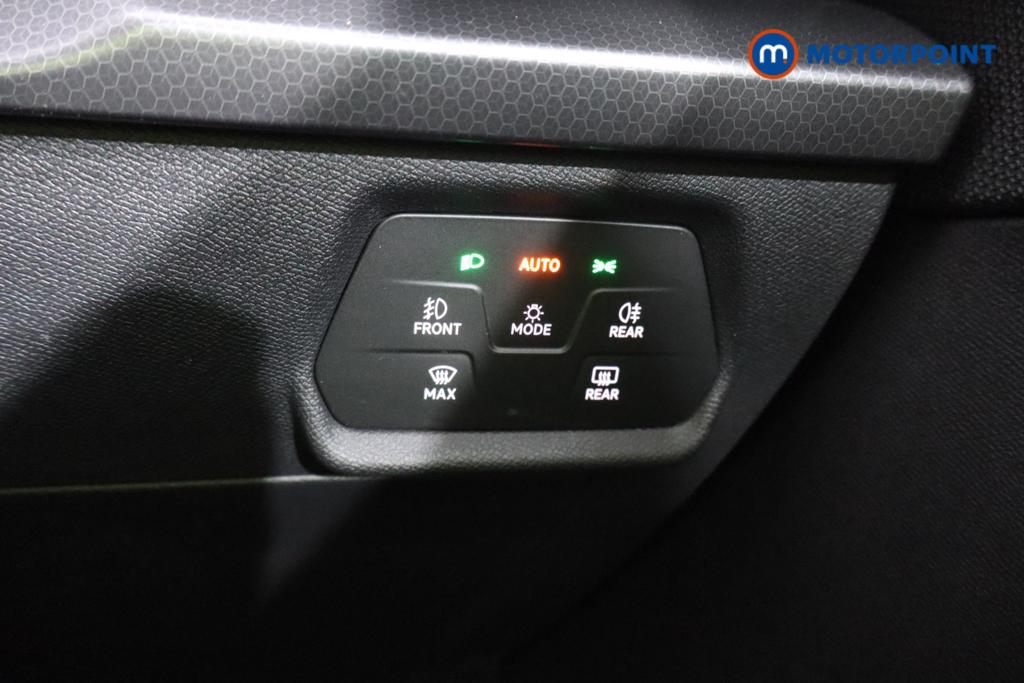 Seat Leon SE Manual Petrol Hatchback - Stock Number (1605594) - 10th supplementary image
