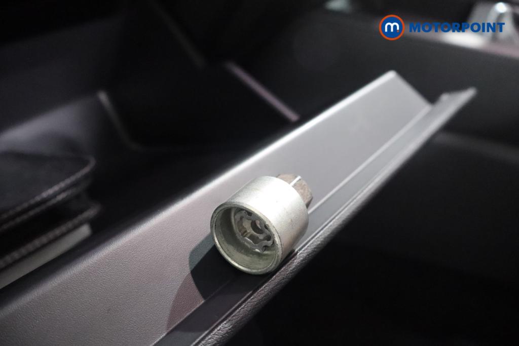 Seat Leon SE Manual Petrol Hatchback - Stock Number (1605594) - 13th supplementary image