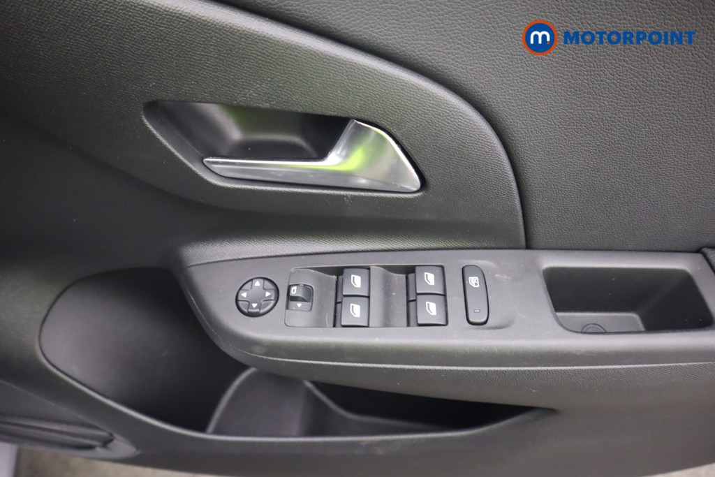 Vauxhall Corsa SRI Manual Petrol Hatchback - Stock Number (1605755) - 15th supplementary image