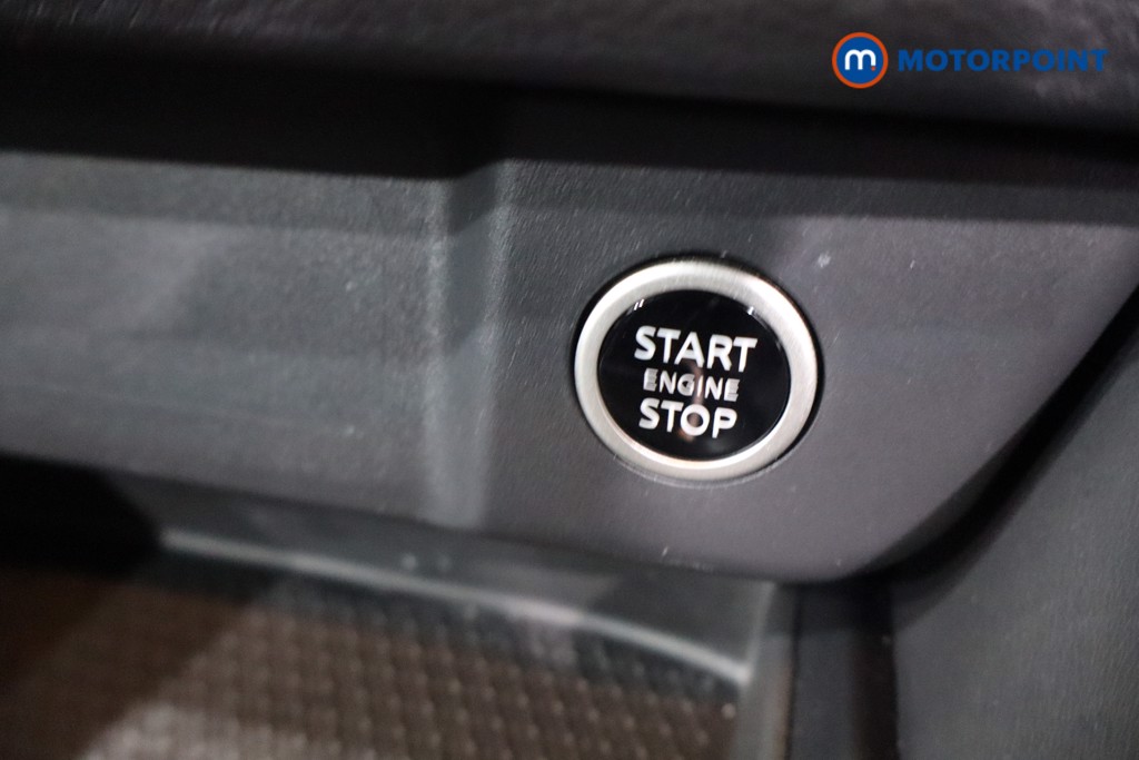 Nissan Qashqai N-Connecta Manual Petrol SUV - Stock Number (1605842) - 21st supplementary image