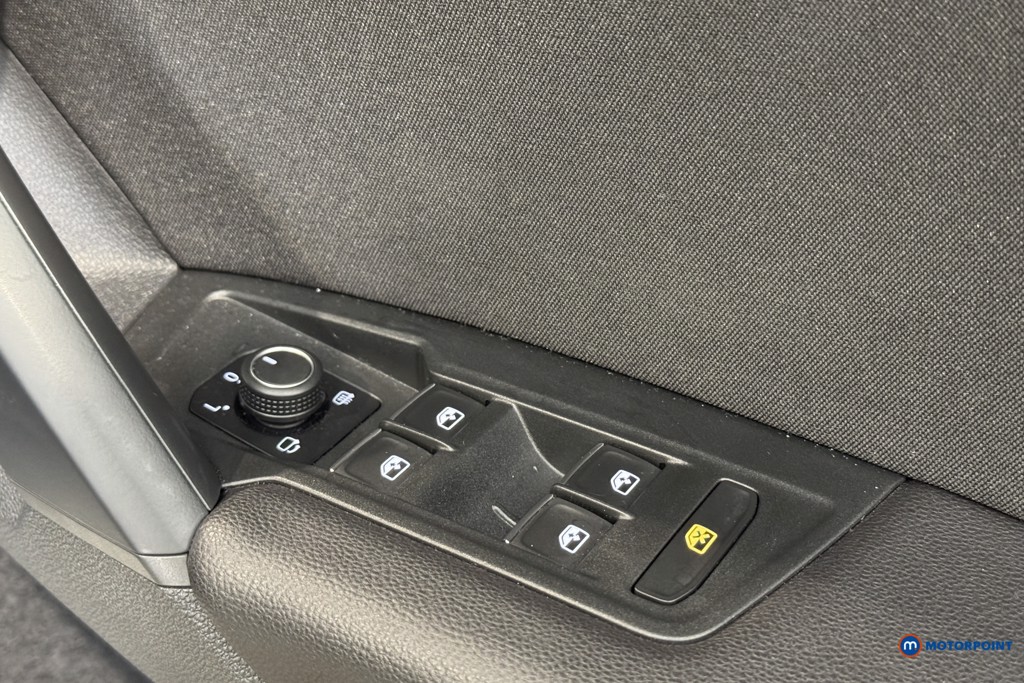 Volkswagen Tiguan Elegance Automatic Petrol SUV - Stock Number (1606309) - 8th supplementary image