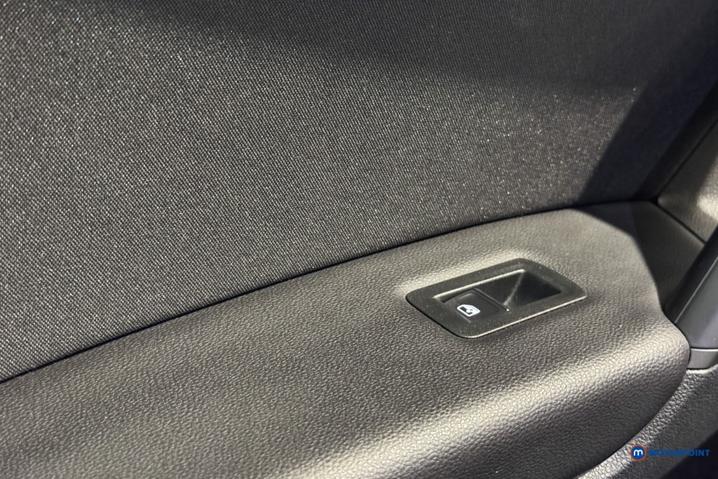 Volkswagen Tiguan Elegance Automatic Petrol SUV - Stock Number (1606309) - 9th supplementary image