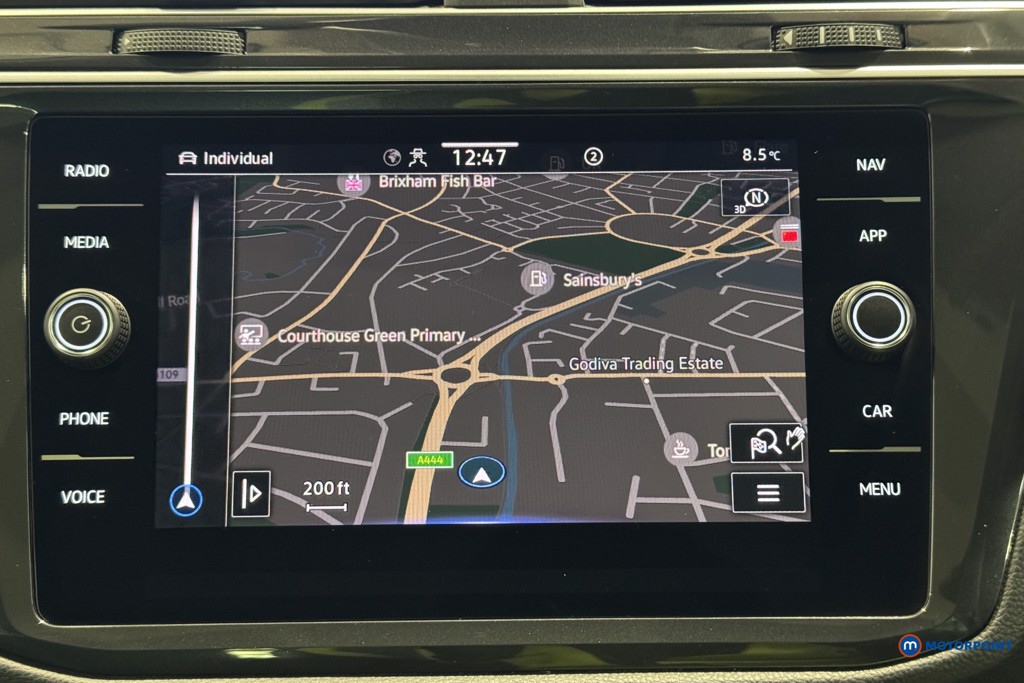 Volkswagen Tiguan Elegance Automatic Petrol SUV - Stock Number (1606309) - 18th supplementary image