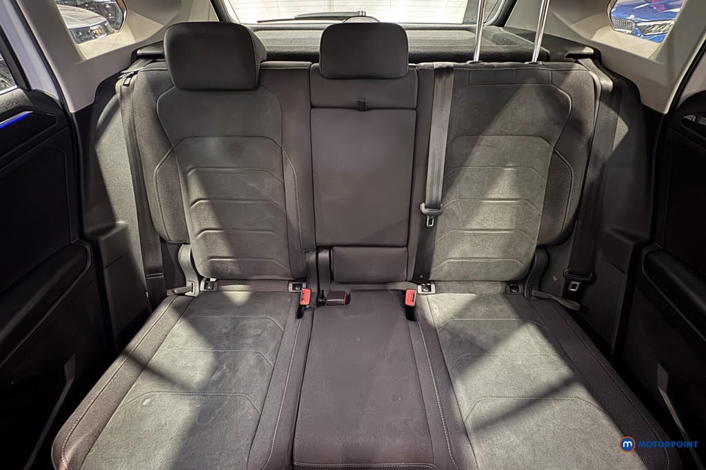 Volkswagen Tiguan Elegance Automatic Petrol SUV - Stock Number (1606309) - 23rd supplementary image