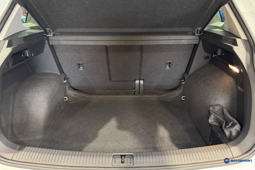 Volkswagen Tiguan Elegance Automatic Petrol SUV - Stock Number (1606309) - 25th supplementary image