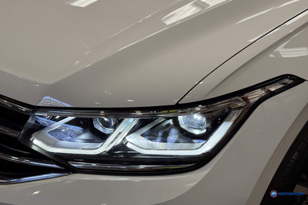 Volkswagen Tiguan Elegance Automatic Petrol SUV - Stock Number (1606309) - 28th supplementary image